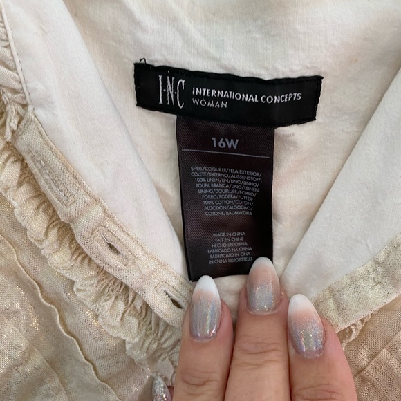 Gorgeous INC top! - Picture 3 of 5